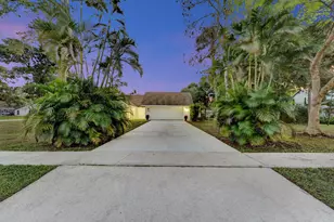 225 Sulky Way, Wellington, FL 33414 - Photo 3