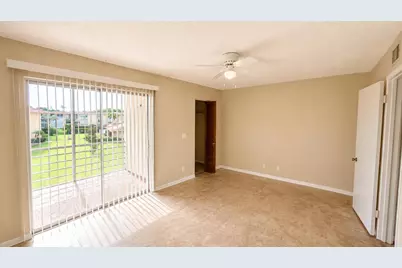 555 Purdy Lane #309, Palm Springs, FL 33461 - Photo 17