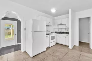 4936 NE 14th Ave, Pompano Beach, FL 33064 - Photo 13