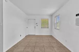 4936 NE 14th Ave, Pompano Beach, FL 33064 - Photo 9
