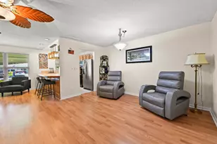 360 High Point Ct, Boynton Beach, FL 33435 - Photo 5