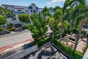 1045 10th St, Miami Beach, FL 33139 - Photo 33