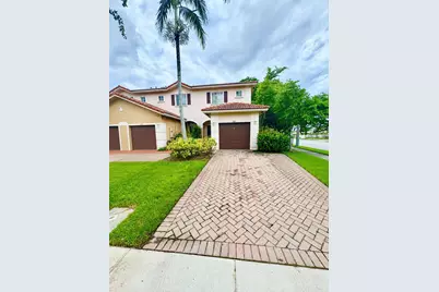 8851 N Isles Circle, Tamarac, FL 33321 - Photo 1