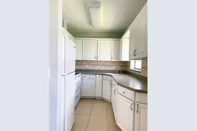 168 Waltham G, West Palm Beach, FL 33417 - Photo 11
