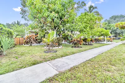 9522 Affirmed Lane, Boca Raton, FL 33496 - Photo 3