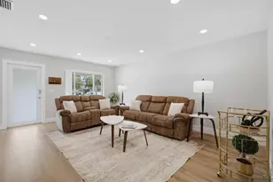 1320 Riverside Cir, Wellington, FL 33414 - Photo 7