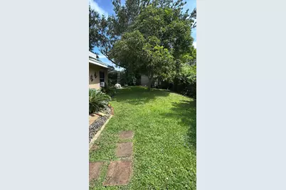 2869 SE 1st Place, Boynton Beach, FL 33435 - Photo 5