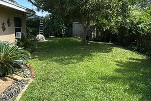 2869 SE 1st Pl, Boynton Beach, FL 33435 - Photo 5