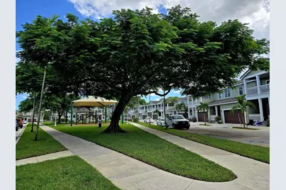 10589 NW 56th Place, Coral Springs, FL 33076 - Photo 3