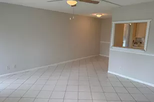 147 Cambridge G, West Palm Beach, FL 33417 - Photo 5