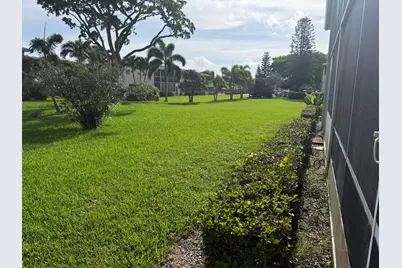 147 Cambridge G, West Palm Beach, FL 33417 - Photo 15