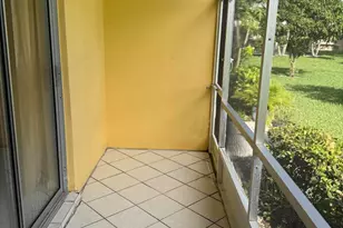 147 Cambridge G, West Palm Beach, FL 33417 - Photo 13