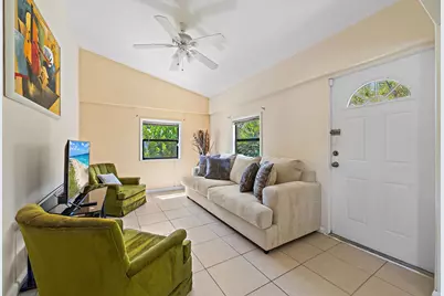 4057 Chukker Drive, Palm Springs, FL 33406 - Photo 9
