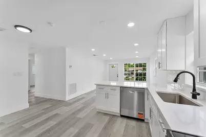 441 NW 2nd Avenue, Deerfield Beach, FL 33441 - Photo 3