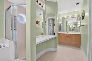 107 Harbor Lake Cir, Greenacres, FL 33413 - Photo 23