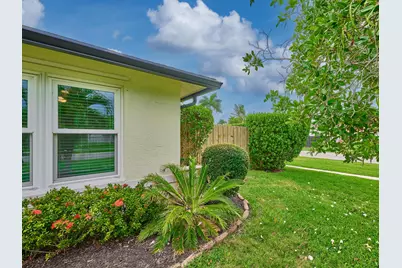 1267 Summerwood Circle, Wellington, FL 33414 - Photo 5