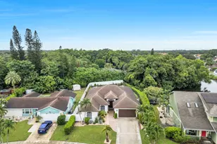 10715 Cambay Cir, Boynton Beach, FL 33437 - Photo 37