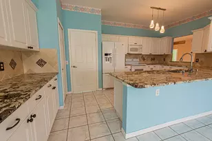 1009 NW Tuscany Dr, Port Saint Lucie, FL 34986 - Photo 5