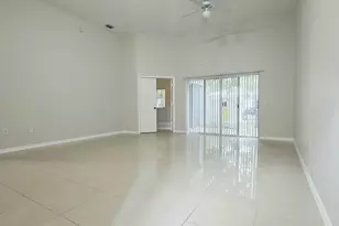 260 Crestwood Cir, Royal Palm Beach, FL 33411 - Photo 7