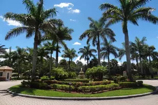 260 Crestwood Cir, Royal Palm Beach, FL 33411 - Photo 3