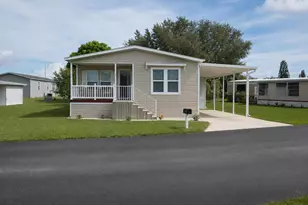 56 Manor Dr, Fort Pierce, FL 34982 - Photo 1