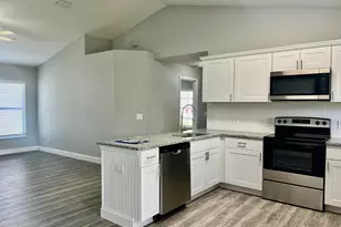 225 12th St SW, Vero Beach, FL 32962 - Photo 13