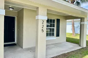 225 12th St SW, Vero Beach, FL 32962 - Photo 5