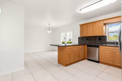 24 SW 6th Street #2, Hallandale Beach, FL 33009 - Photo 3