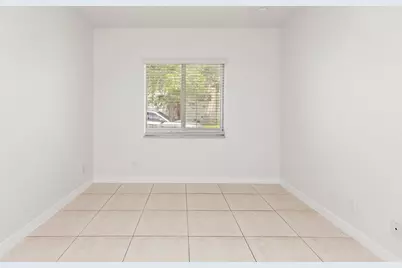 24 SW 6th Street #2, Hallandale Beach, FL 33009 - Photo 19