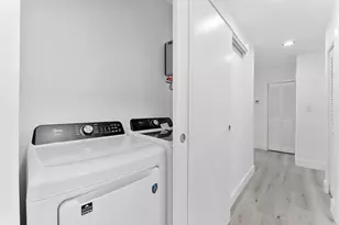 316 NW 6th Ct, Deerfield Beach, FL 33441 - Photo 9