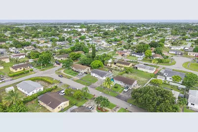 316 NW 6th Court, Deerfield Beach, FL 33441 - Photo 11