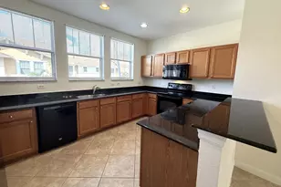 960 Millbrae Ct, West Palm Beach, FL 33401 - Photo 7