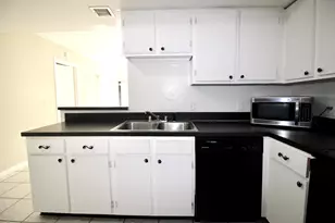 6287 Scotch Pine Ln, Lake Worth, FL 33462 - Photo 5