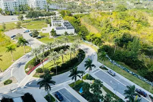 2000 Metropica Wy, Sunrise, FL 33323 - Photo 37
