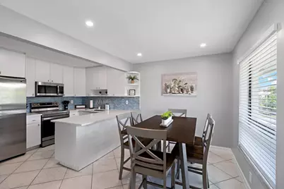 3372 NE 5th Drive, Boca Raton, FL 33431 - Photo 5