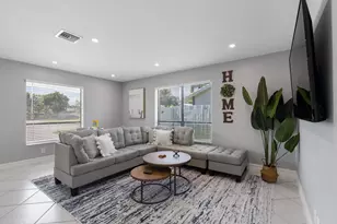 3372 NE 5th Dr, Boca Raton, FL 33431 - Photo 3