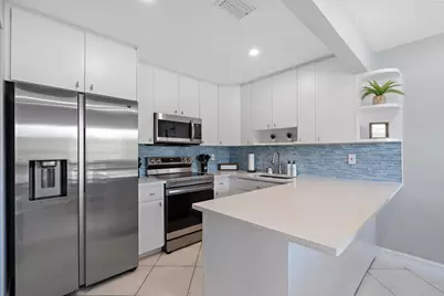 3372 NE 5th Drive, Boca Raton, FL 33431 - Photo 7