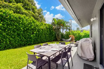 3370 NE 5th Drive, Boca Raton, FL 33431 - Photo 23