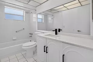 5061 W Oakland Park Blvd, Lauderdale Lakes, FL 33313 - Photo 9