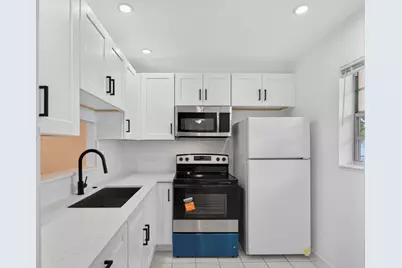 5061 W Oakland Park Boulevard #113, Lauderdale Lakes, FL 33313 - Photo 3