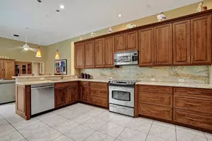 4850 NW 95th Dr, Coral Springs, FL 33076 - Photo 11