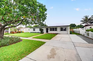 129 Greenbrier Dr, Palm Springs, FL 33461 - Photo 25