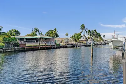 949 SE 10th Court, Pompano Beach, FL 33060 - Photo 3
