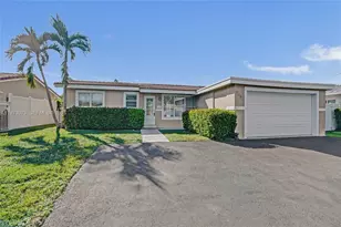 949 SE 10th Ct, Pompano Beach, FL 33060 - Photo 1