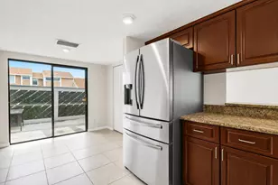 202 Lakewood Dr, Jupiter, FL 33458 - Photo 3