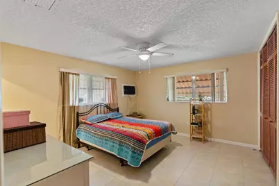 1111 NW 85th Way, Pembroke Pines, FL 33024 - Photo 9
