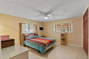 1111 NW 85th Way, Pembroke Pines, FL 33024 - Photo 9