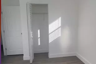517 NW 16th Ave, Fort Lauderdale, FL 33311 - Photo 9