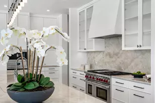 2400 Barcelona Dr, Fort Lauderdale, FL 33301 - Photo 23