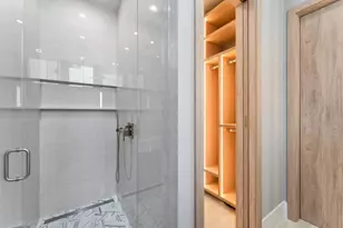 2400 Barcelona Dr, Fort Lauderdale, FL 33301 - Photo 57